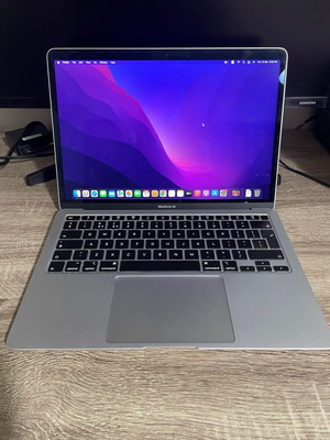 Apple Macbook Air 13” (2020) i5 8GB 256GB σαν καινούργιο, ασημί με φορτιστή