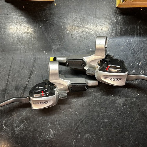 Shimano Deore XT ST-M766 3x9 Speed like new