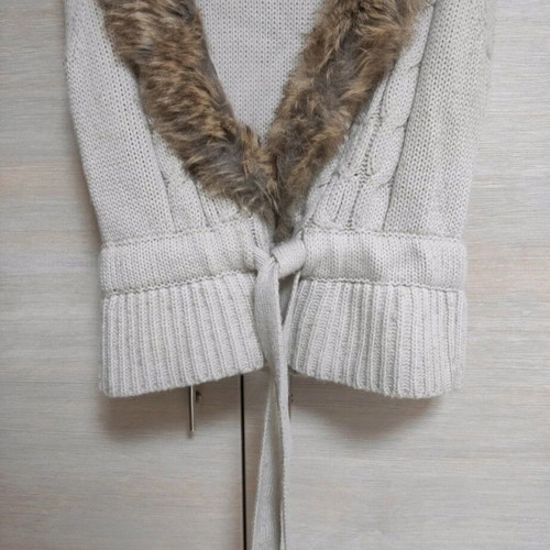 Tally Weijl sleeveless knit vest cardigan like new with faux fur