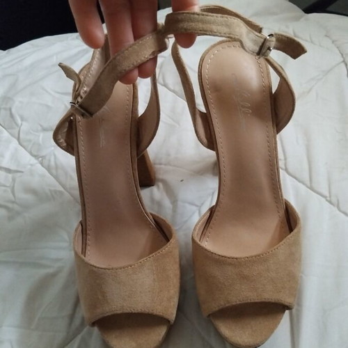 Pumps beige women size 40 like new