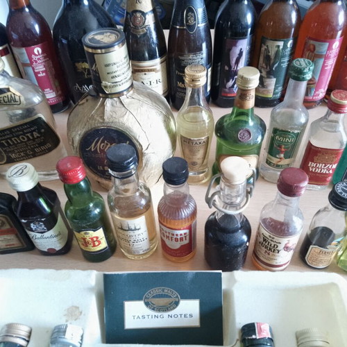 Miniature bottles used, pack of 38 pieces