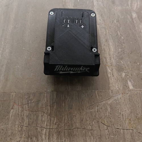 Ingco/Total Adapter for Milwaukee M18 Tool new