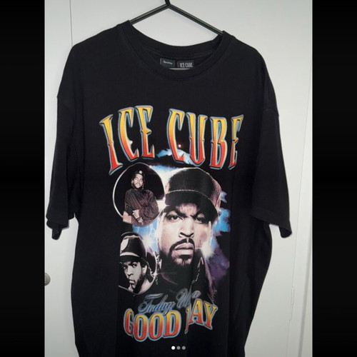 Bershka Ice Cube T Shirt medium, like new, black
