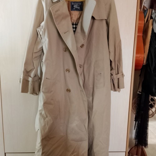 Burberry women's trench coat like new, beige, size M