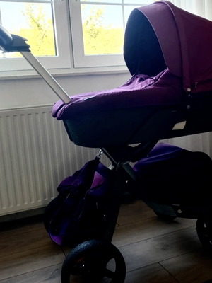 Stokke Xplory μωβ καρότσι μωρού με τσάντα