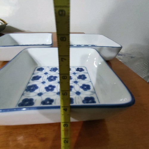 Ceramic square bowls like new, set of 3 pieces