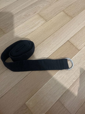 Fabric black belt like new, adjustable
