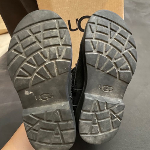 Παιδικά παπούτσια Ugg Australia νούμερο 27,5 μεταχειρισμένα, ιδιαίτερα ζεστά