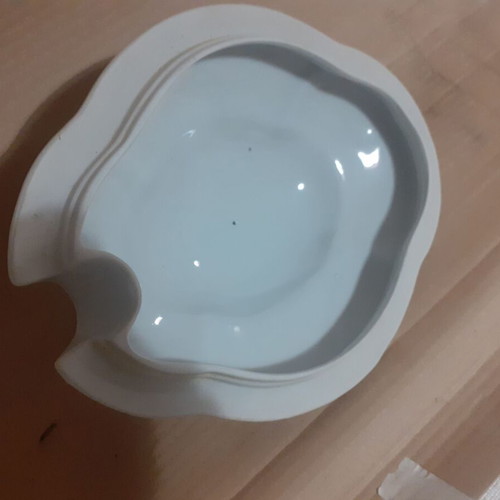 Porcelain soup tureen and sauce boat set like new, Izida, Made in Bulgaria