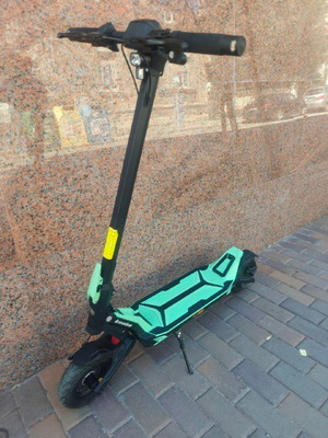 Kaboo Urban electric scooter like new, 500W motor, 650 km
