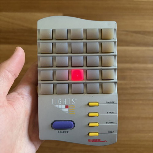 Tiger Lights Out game 1995 used, puzzle