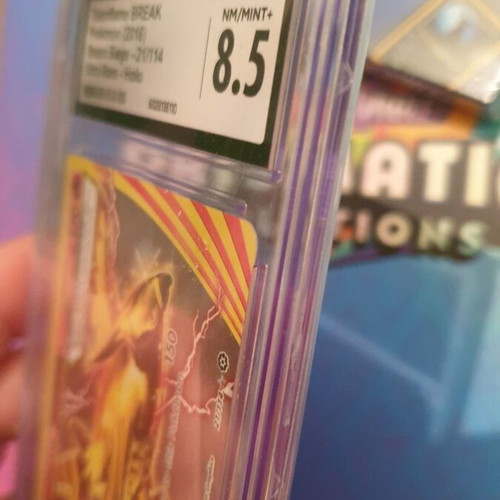 Talonflame 21/114 Break card new, graded 9