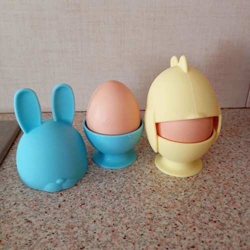 Tchibo egg cups new, set of 2 with bunny and chick design