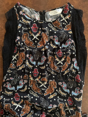 Cloud 9 Exclusive dress new with lace sleeves, size L, black multicolor