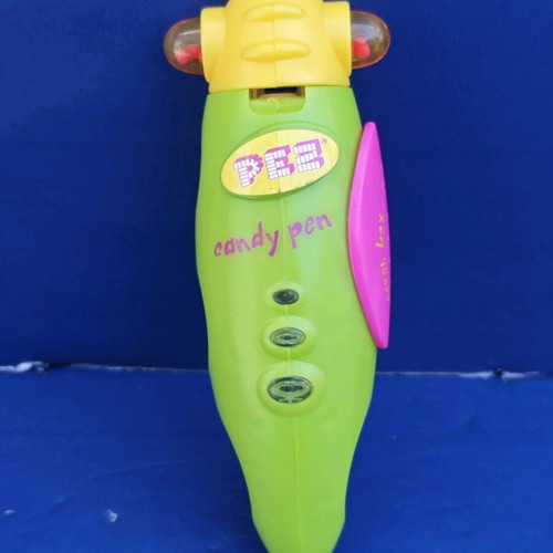 Pez Rocket Pen used candy holder pen from 2000