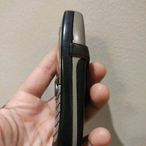 Siemens sl1 used without charger, no sim card support