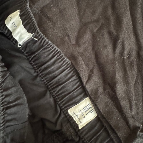 Gap set shorts and t-shirt like new, black and white