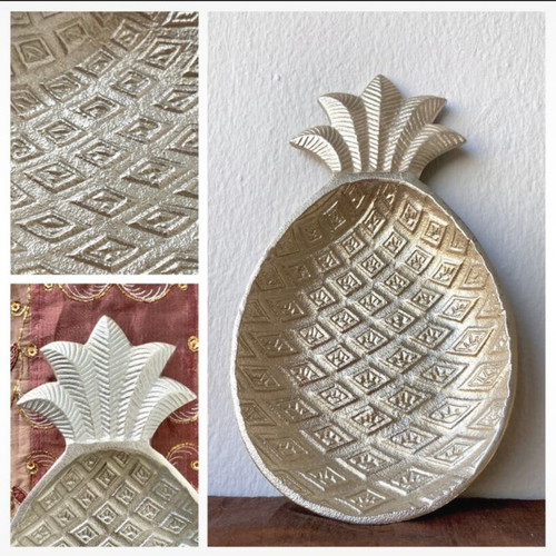 Pineapple-shaped table platters, new, large and small