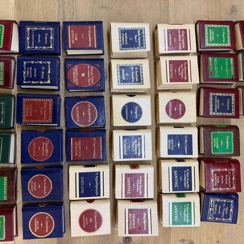 Deagostini small library used, pack of 40 volumes