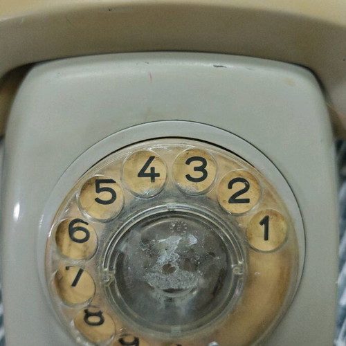 Telephone used in poor condition