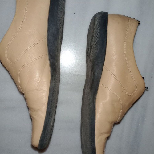 Bata shoes used, unisex, size 39, cream beige leather