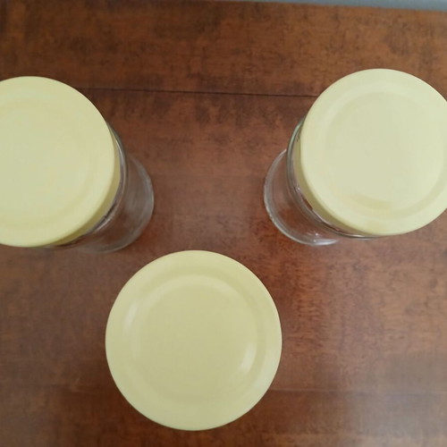 Glass jars with lids pack of 4 like new