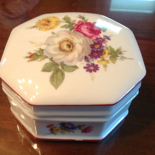 Porcelain box fondant dish Limooge used
