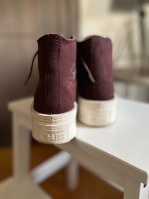 All Star suede boots like new, size 37, Converse