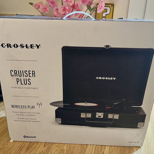 Crosley Cruiser Plus turntable with diamond needle and Bluetooth