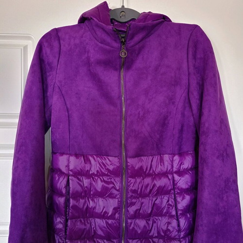 Purple jacket with hood like new, size M