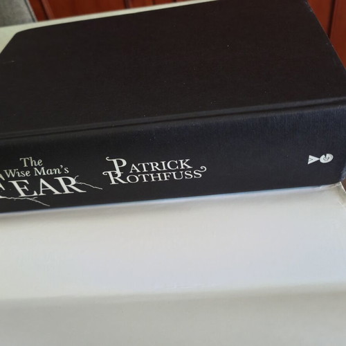 The Wise Man's Fear by Patrick Rothfuss hardcover book like new, English