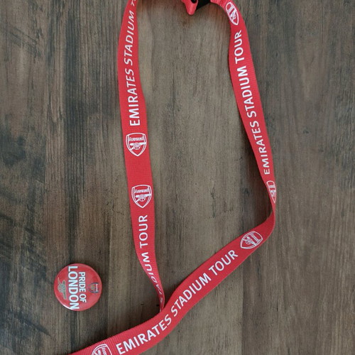 Arsenal lanyard and badge like new