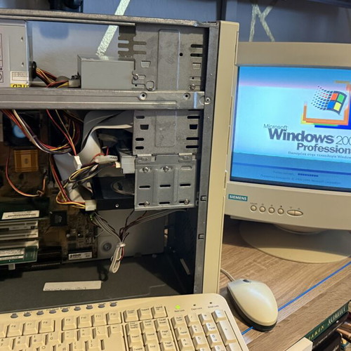 Retro PC Windows 1997/2000 gaming rig used, full setup
