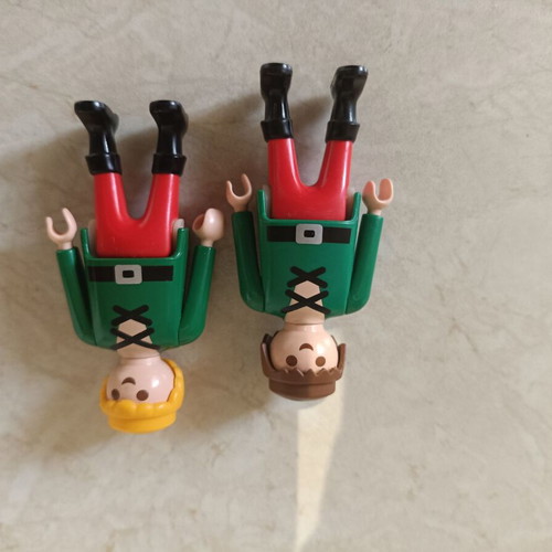 Playmobil knights figures used, set of 6