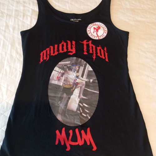 Muay Thai tank top with vintage print, black and red