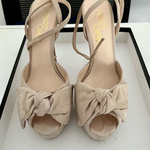 Γυναικεία πέδιλα Feng Shoe νούμερο 38, σαν καινούργιο, μπεζ καστόρι