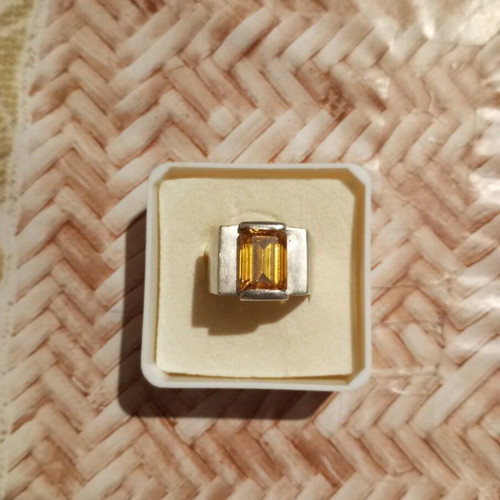 Silver 925 vintage ring with citrine stone like new