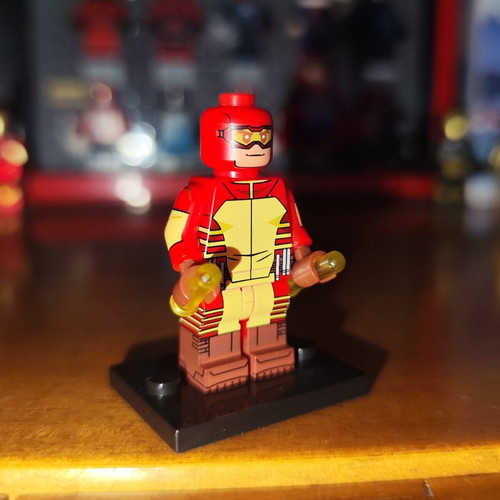 Rex Splode figure like new with stand and explosive bottles