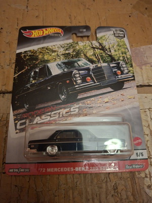 Hot Wheels Premium '72 Mercedes-Benz 280 SEL 4.5 Modern Classics new