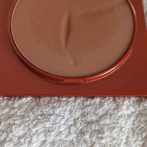 Estée Lauder bronzer and highlighter slightly used