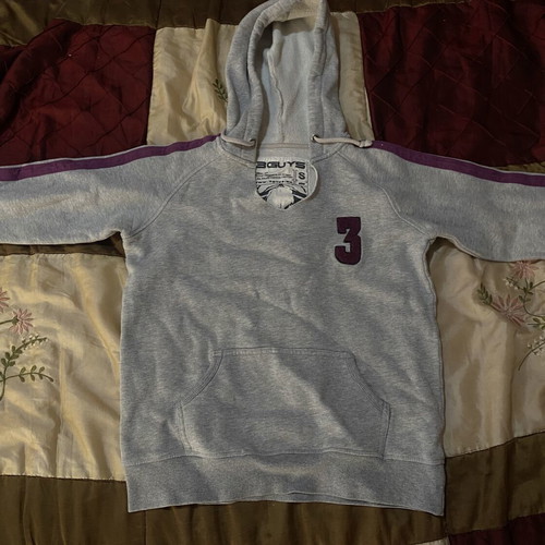 3Guys sweatshirt like new, size S, gray and purple