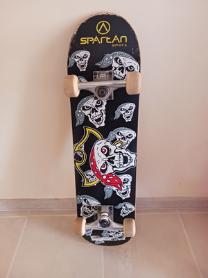 Spartan skateboard 79cm x 20cm