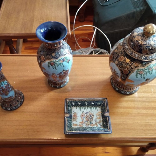 Royal Satsuma vase set handmade like new collectible antiques
