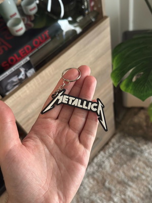 Metallica keychain new, black and white