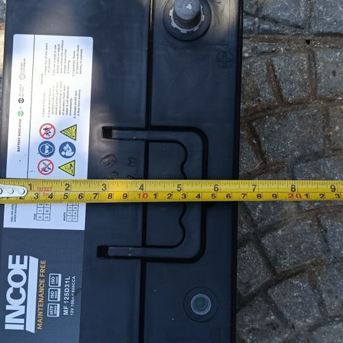 100A car batteries like new, single unit