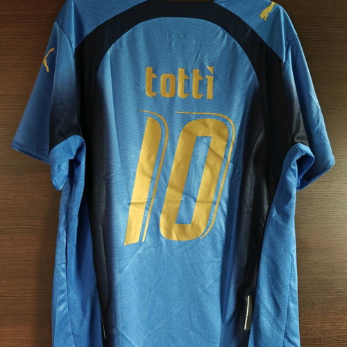 Totti Italy 2006 jersey new, collectible World Cup appearance