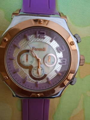 Ferendi women's watch with purple rubber strap
