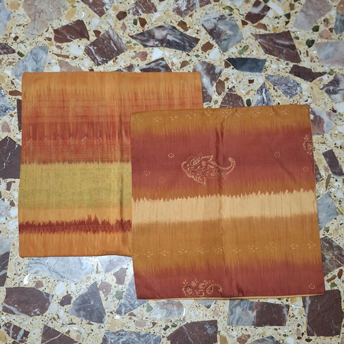 Decorative pillowcases with orange motifs, set of 3