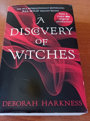 A Discovery of Witches by Deborah Harkness like new, English edition