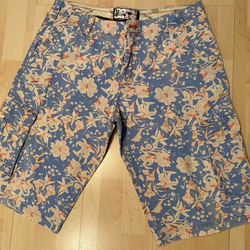 Blue bermuda shorts like new, waist 45cm, size XL